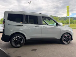 Ford Tourneo Courier Elektro 54kWh Titanium