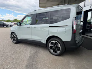 Ford Tourneo Courier Elektro 54kWh Titanium