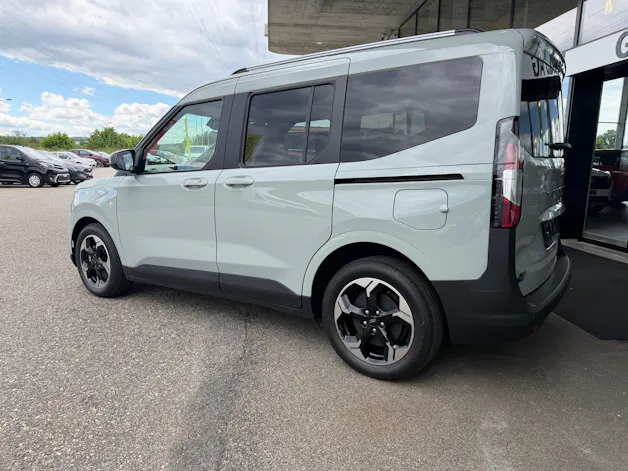 Ford Tourneo Courier Elektro 54kWh Titanium