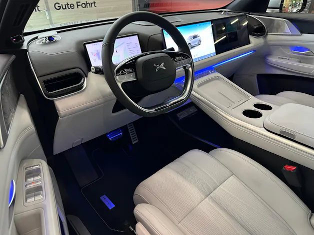 XPENG G9 98kWh Performance AWD