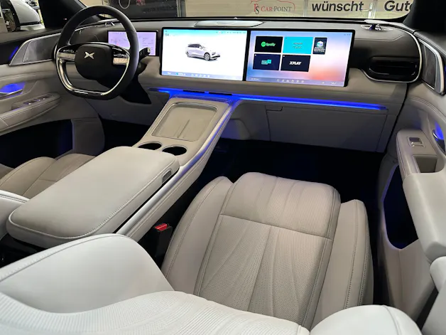 XPENG G9 98kWh Performance AWD