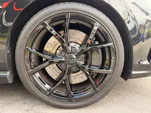 VW Golf 2.0 TSI 333 PS 4MOTION R BLACK EDITION *** AKRAPOVIC ABGAS & PANORAMAGLASDACH ***