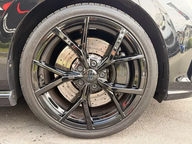 VW Golf 2.0 TSI 333 PS 4MOTION R BLACK EDITION *** AKRAPOVIC ABGAS & PANORAMAGLASDACH ***