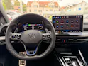 VW Golf 2.0 TSI 333 PS 4MOTION R BLACK EDITION *** AKRAPOVIC ABGAS & PANORAMAGLASDACH ***