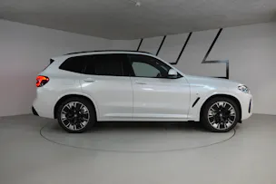 BMW iX3 Impressive