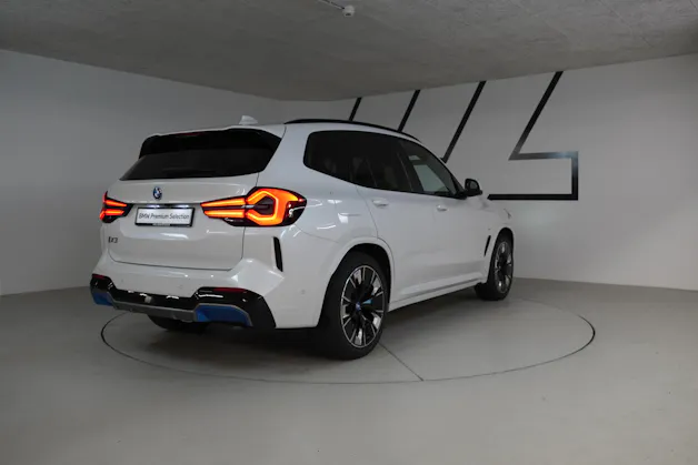 BMW iX3 Impressive