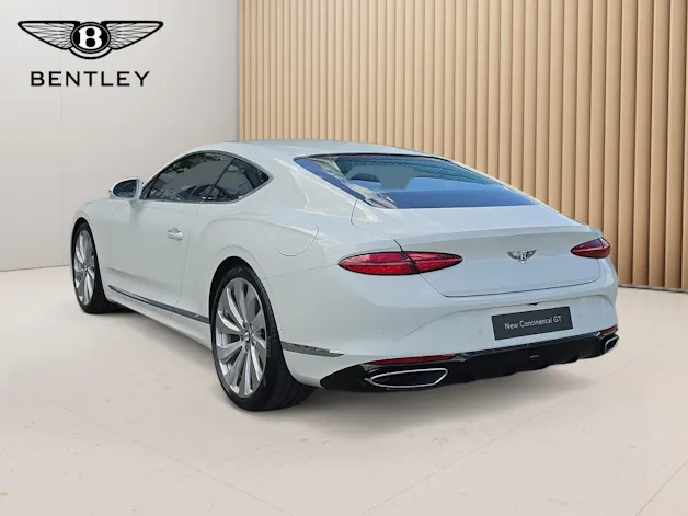 Bentley Continental GT V8 PHEV 680 PS/ 1.9% Leasing möglich.