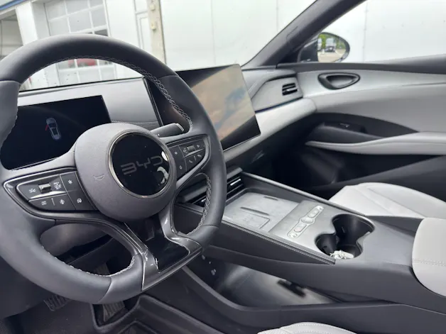 BYD Seal 6 DM-i Comfort