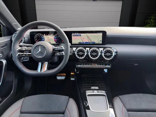Mercedes-Benz A 220 d 8G-DCT