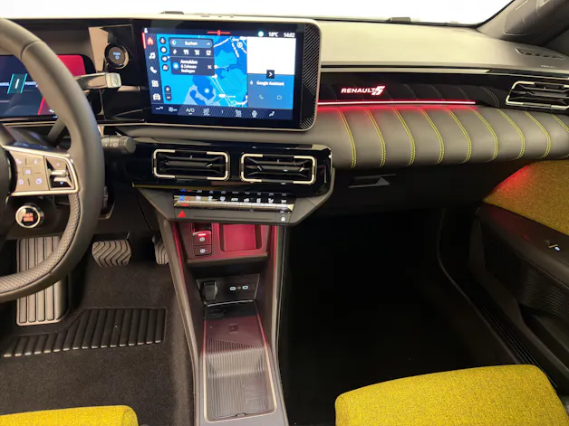 Renault R5 E-Tech Comfort Range iconic five