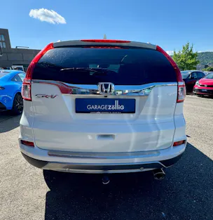 Honda CR-V 1.6 i-DTEC Executive 4WD Automatic CH Fahrzeug aus 1. Hand, Unfallfrei, Scheckheftgepflegt, AHK, 8-fach bereift.