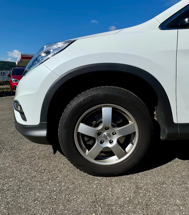 Honda CR-V 1.6 i-DTEC Executive 4WD Automatic CH Fahrzeug aus 1. Hand, Unfallfrei, Scheckheftgepflegt, AHK, 8-fach bereift.