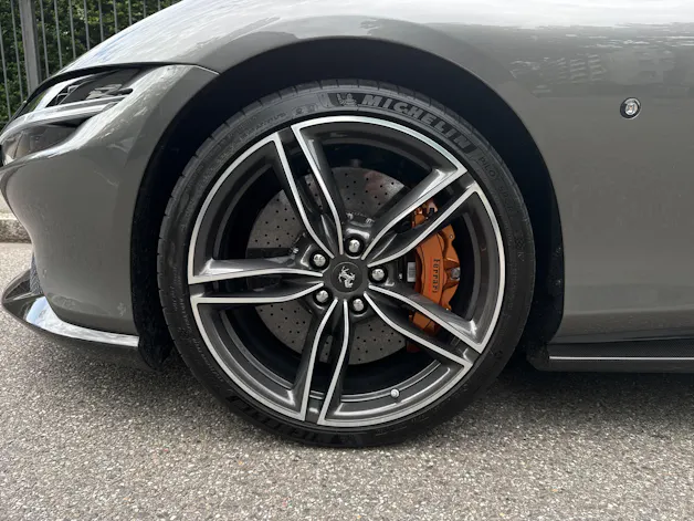 Ferrari Roma 3.9 V8 T