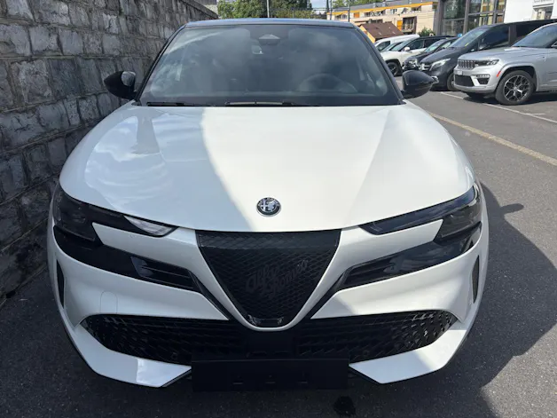 Alfa Romeo Junior 1.2 48V Hybrid Q4 Sport Speciale