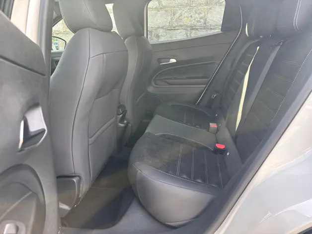 Alfa Romeo Junior 1.2 48V Hybrid Q4 Sport Speciale