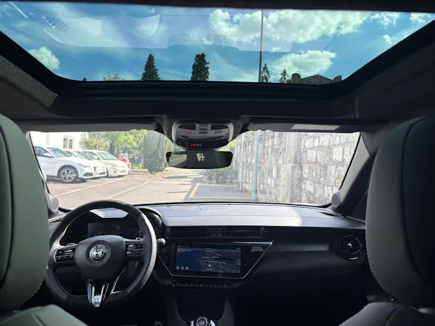 Alfa Romeo Junior 1.2 48V Hybrid Q4 Sport Speciale