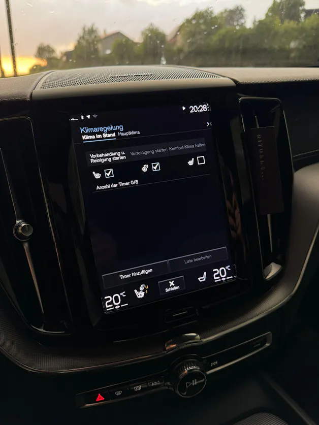 Volvo XC60 T8 eAWD R-Design Geartronic
