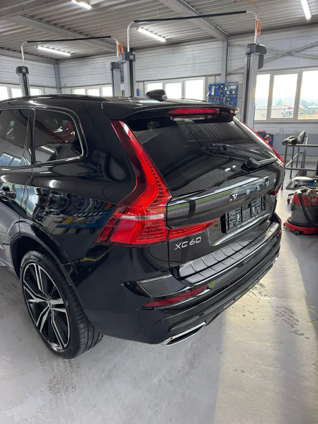 Volvo XC60 T8 eAWD R-Design Geartronic
