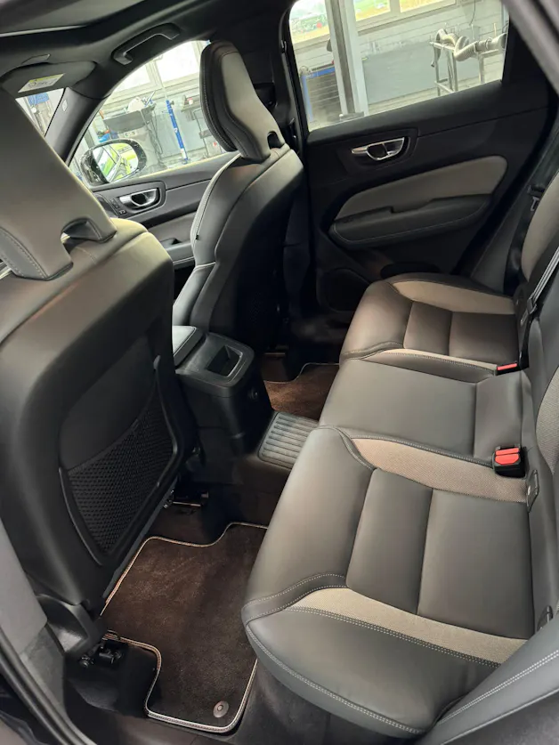 Volvo XC60 T8 eAWD R-Design Geartronic