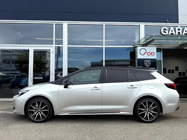 Toyota Corolla Touring Sports 2.0 HSD GR Sport e- CVT