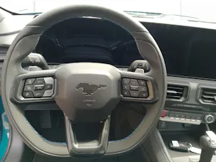 Ford Mustang Coupé 5.0 V8 Dark Horse