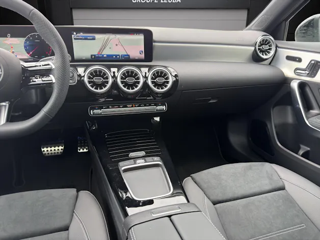 Mercedes-Benz A 220 4Matic 8G-DCT
