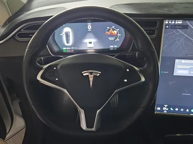 Tesla Model X 90 D Performance