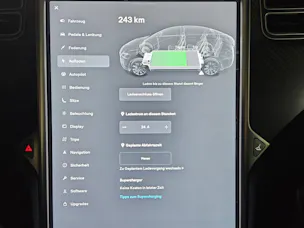 Tesla Model X 90 D Performance