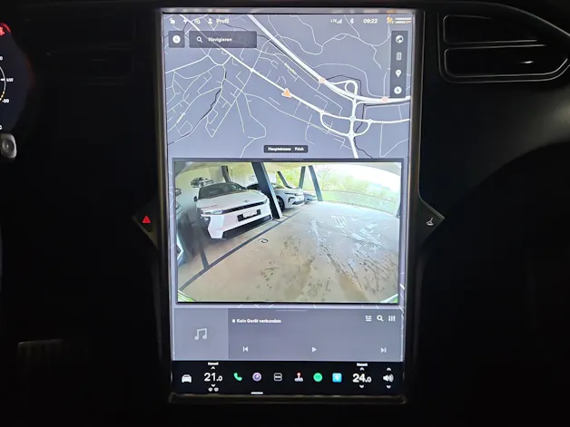 Tesla Model X 90 D Performance