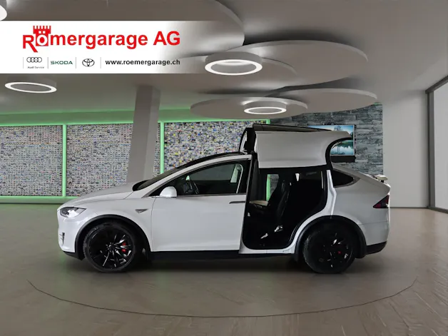 Tesla Model X 90 D Performance