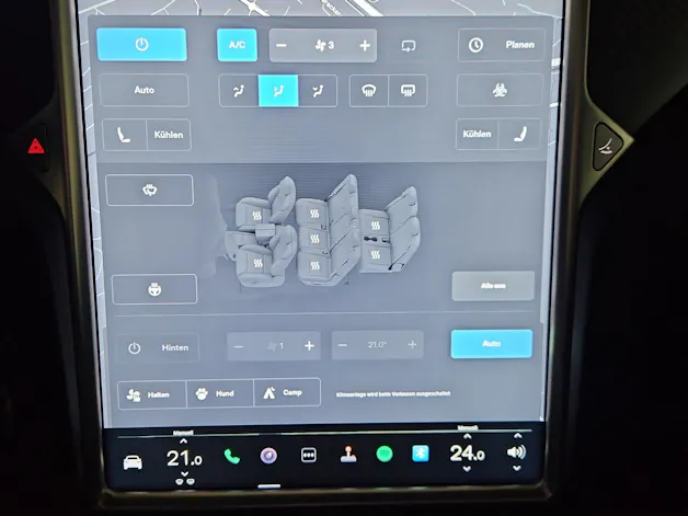 Tesla Model X 90 D Performance