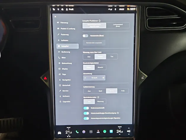 Tesla Model X 90 D Performance
