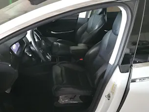 Tesla Model X 90 D Performance