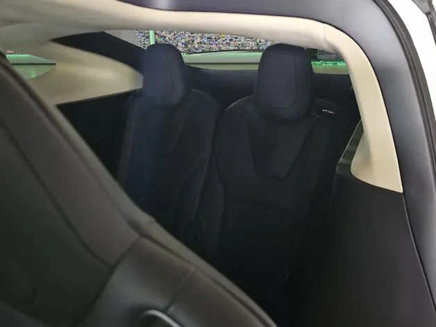 Tesla Model X 90 D Performance