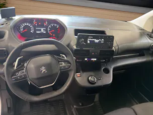 Peugeot Partner 1.5HDi s/sPr.EAT8