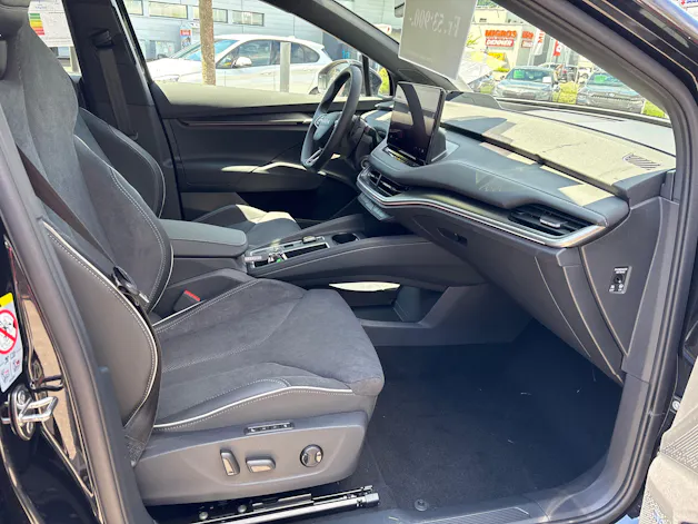 Škoda Elroq 85x Sportline 4x4