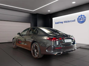 Fahrzeugbild MERCEDES-BENZ E 220 d 4MATIC AMG Line