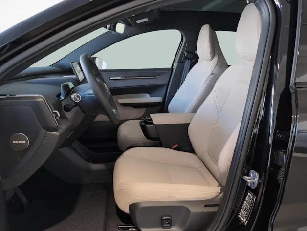 VOLVO EX30 P8 Ultra AWD