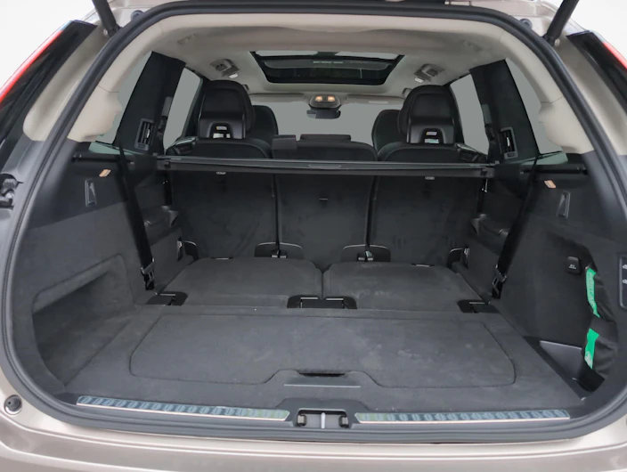immagine del veicolo VOLVO XC90