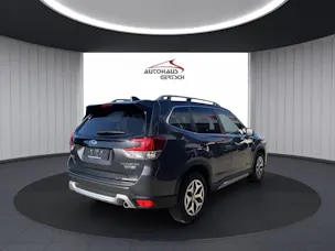 Subaru Forester Station 2.0i e-Boxer Swiss Plus