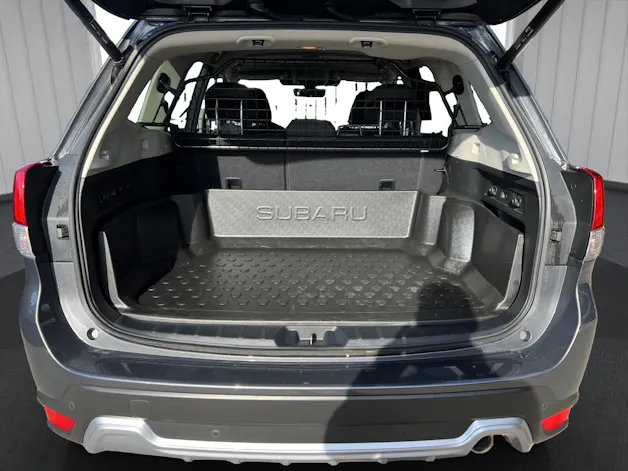 Subaru Forester Station 2.0i e-Boxer Swiss Plus