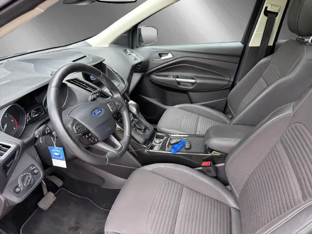 Ford Kuga 2.0 TDCi 180 Titanium FPS AWD **Inkl. Standheizung**