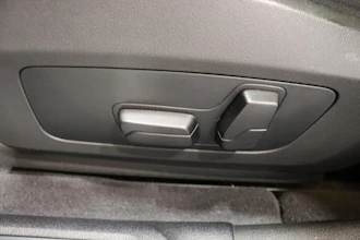 https://vehicle.imgix.net/4313804/5d187dcd-1d3e-40e2-bcd8-2cebbef7b196.JPG