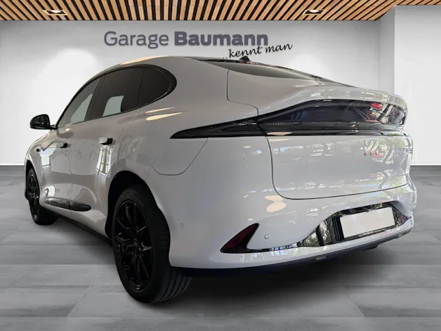 MG IM6 100 kWh Performance 4WD