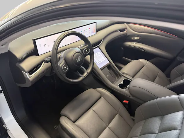 MG IM6 100 kWh Performance 4WD