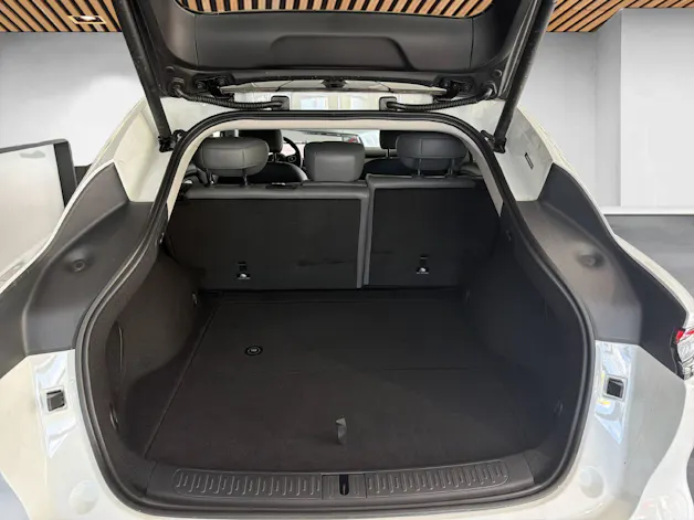 MG IM6 100 kWh Performance 4WD