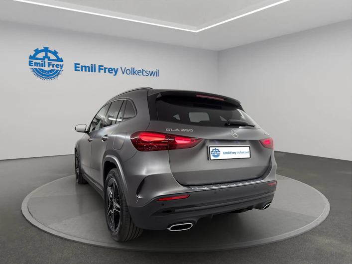 immagine del veicolo MERCEDES-BENZ GLA 250