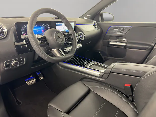 Mercedes-Benz GLA 250 Swiss Star AMG Line 4matic
