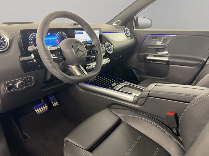 immagine del veicolo MERCEDES-BENZ GLA 250