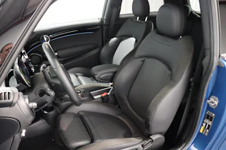 https://vehicle.imgix.net/4313891/494f1c3f-d721-4f6e-904e-eea7da1dd71c.JPG
